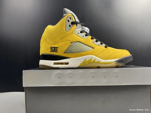 5 Air Tokyo Jordan 454783-701 Retro T23 0806